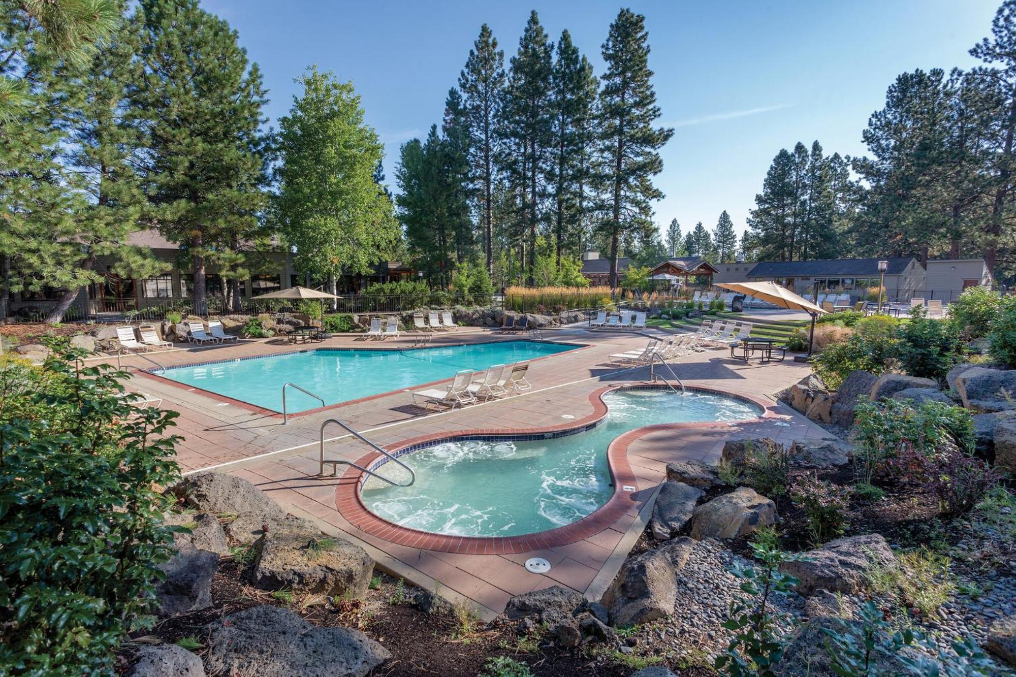 ホテル ワールドマーク セブンス マウンテン Deschutes River Woods エクステリア 写真